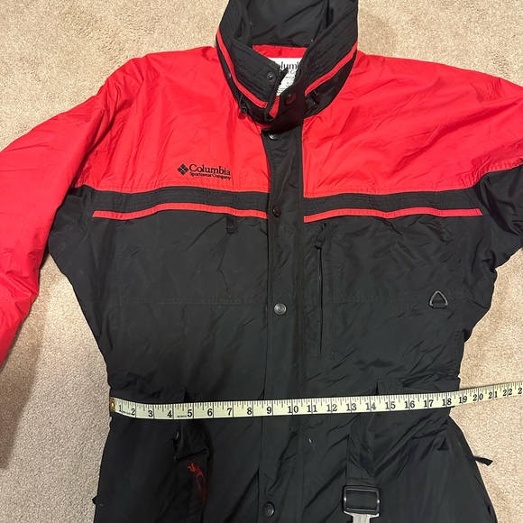 Columbia Snowsuit. Perfect for Canadian winters! - Picture 9 of 12